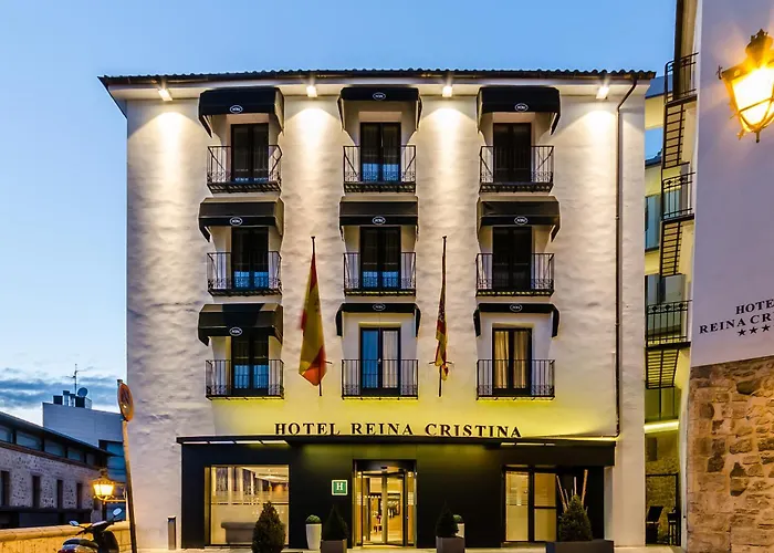 Hotel de esquí: Hotel Reina Cristina